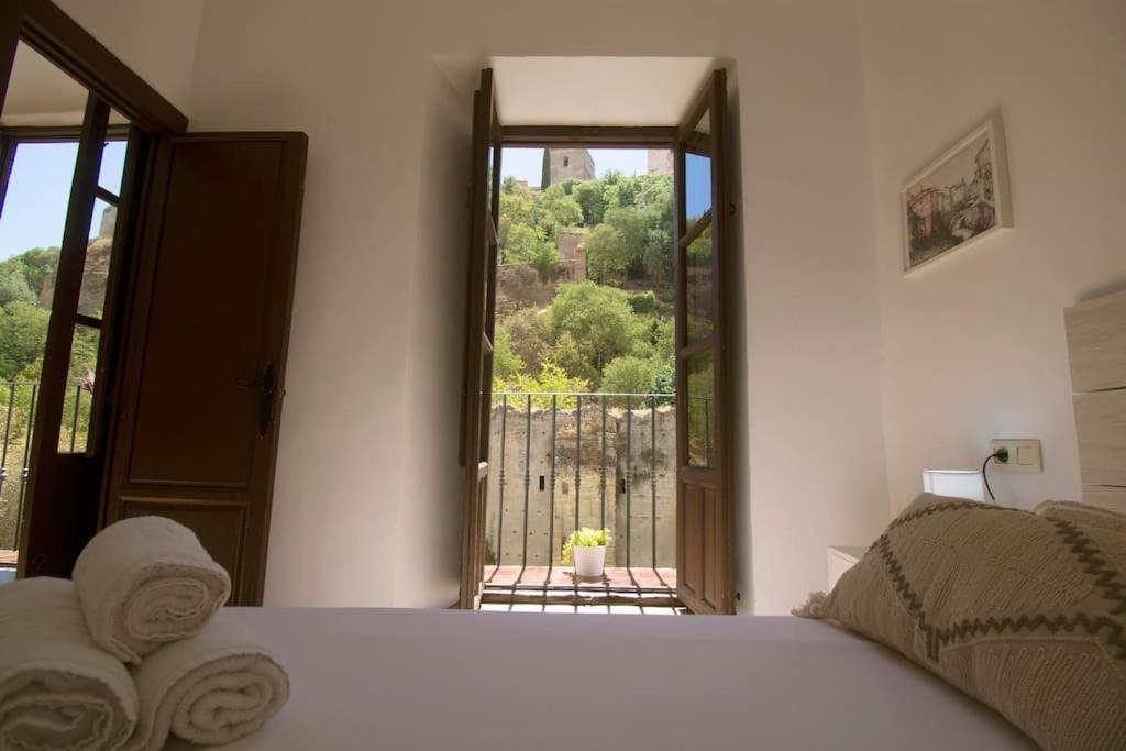 גרנדה Alhambra Enamora 1 -Paseo De Los Tristes View 1 -C מראה חיצוני תמונה